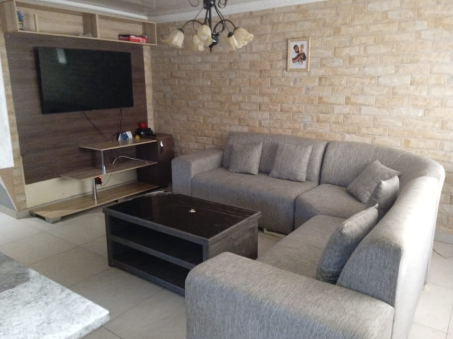 To Let 3 Bedroom Property for Rent in Grasslands Free State